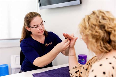 check     fractured finger apricus health