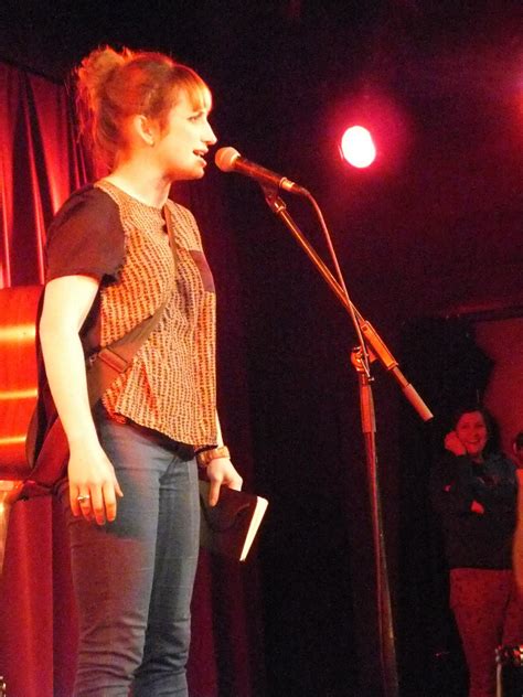 Isy Suttie - Photo by Isabelle Adam © 2012 | Facebook