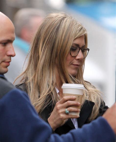 Jennifer Aniston On the set of “Wanderlust” in The West Village