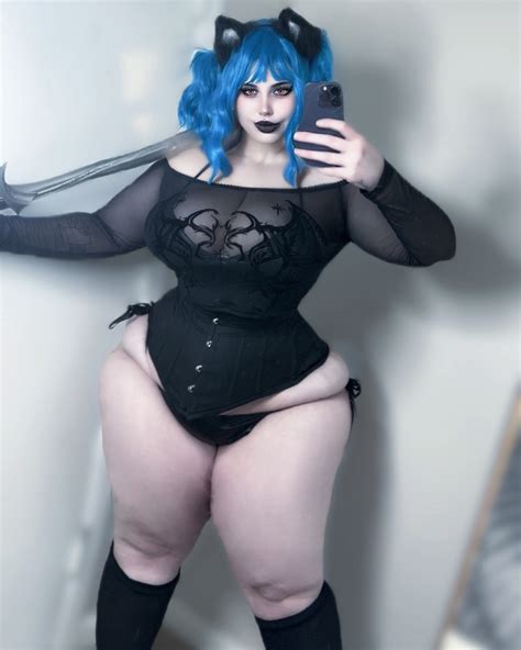 Lania Rae Fawn (@laniafawn) • Instagram photos and videos