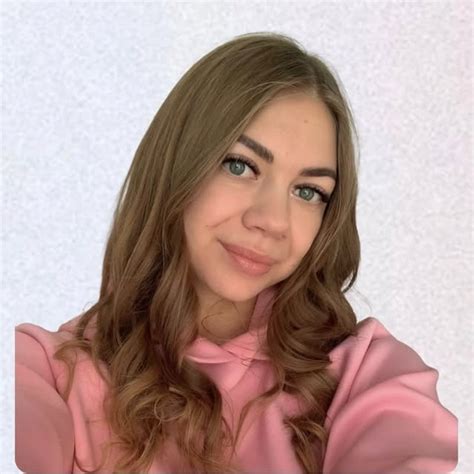 Аня – про лайфстайл и SMM (@annkuleshova) • Threads, Say more