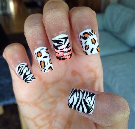 Ombré Zoo Inspired Nails | Nail art designs, Nail art, Art design