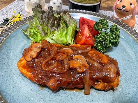 【レシピ】洋食屋さんの味！すりおろし玉ねぎで作る本格「ポークチャップ」│キンクマ主夫の食卓