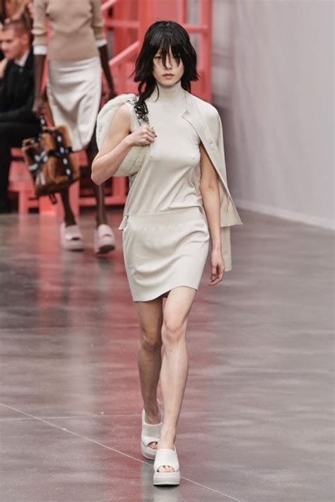 Fendi пролет/лято 2023 | Страница 14 | Rozali.com