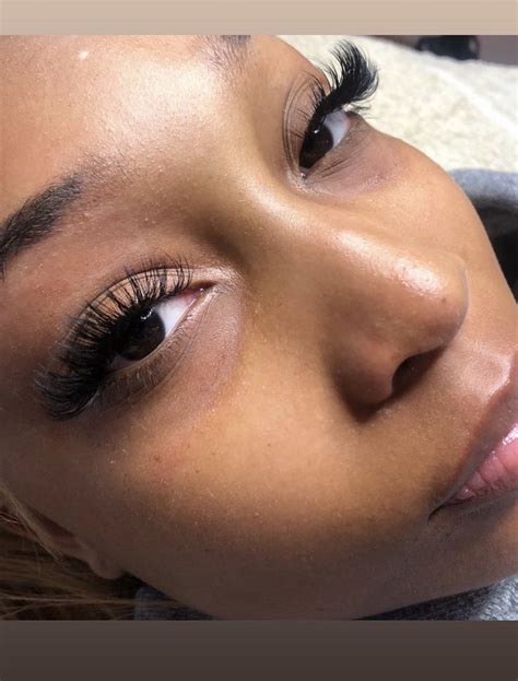 Volume lashes | Volume lashes, Lashes, Lashes makeup