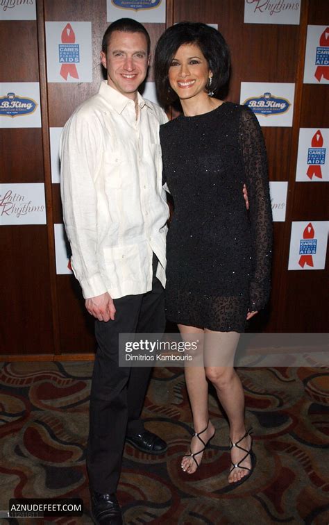 SAUNDRA SANTIAGO Feet - AZNudeFeet