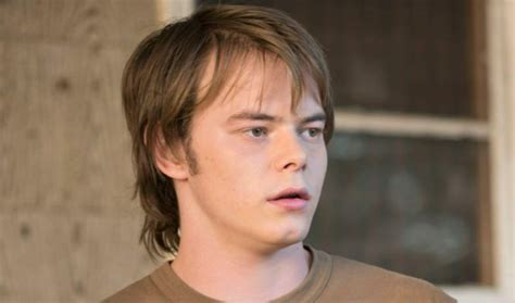 charlie heaton height weight body measurements shoe size