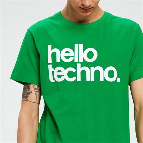 Hello Techno - Футболки с оригинальными надписями. Москва, Варшавское ...