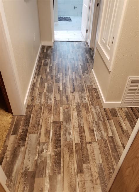 Best Locking Vinyl Plank Flooring