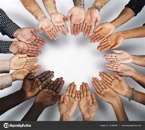 list  pictures circle  hands images completed