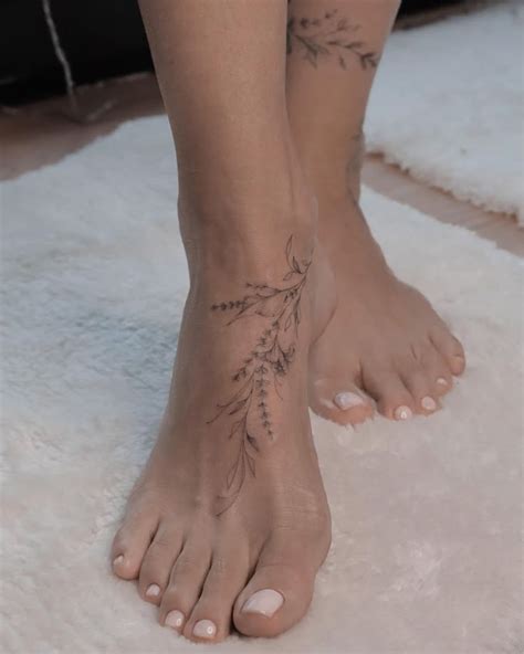 Anastasia ♡ Tattoo.Moscow on Instagram: “October 🍁 Свободные даты в ...