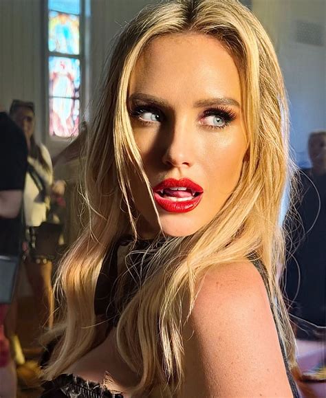 Nicky Whelan (@nickywhelan) • Instagram photos and videos