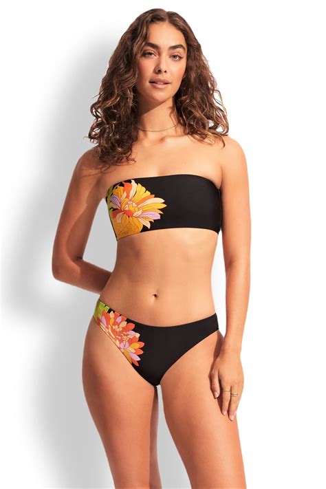 Купальники и пляжная одежда - Vela Moda Intima