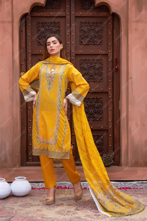 Summer Dresses For Teenage Girls Pakistani