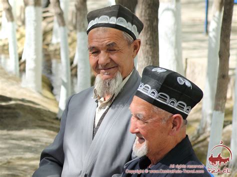 Tubeteika: Traditional Central Asian Peakless Cap