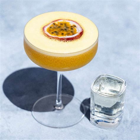 The 10 Best Passion Fruit Cocktails