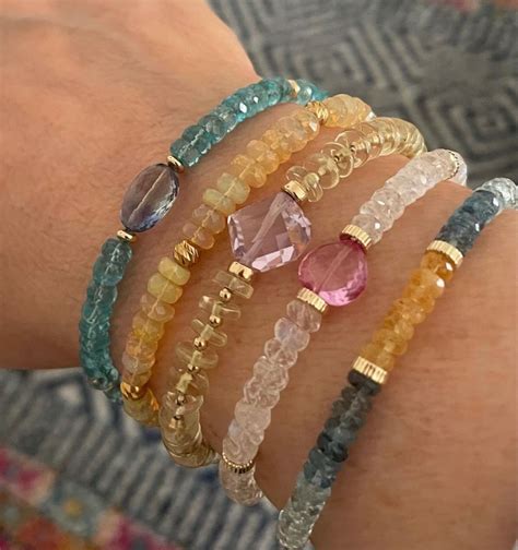 Pin by Manoj kadel on Bangles & Bracelet | Beaded bracelets, Bracelet ...
