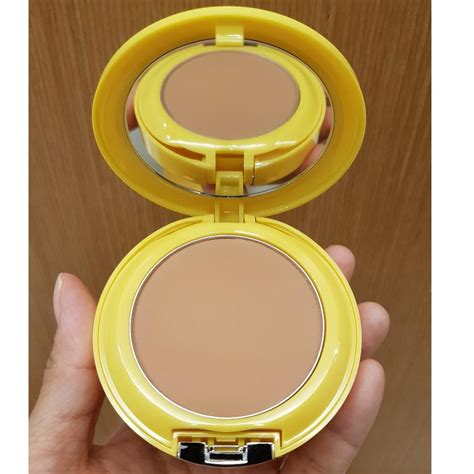 Clinique Mineral Makeup Review | Saubhaya Makeup