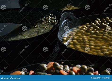 Продажа Marinated овощей Vegetable рынок Стоковое Фото - изображение ...