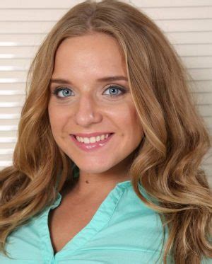 Sofi Goldfinger – Height, Weight, Age