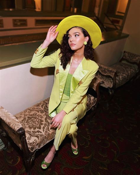 Paulina Chávez's feet