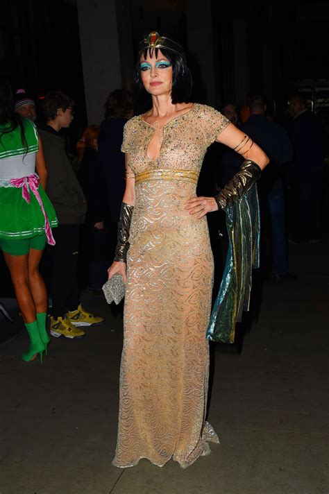 Heather Graham – Heidi Klum’s Halloween Party in New York 10/31/2022