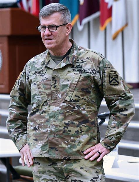 Combined Arms Center commanding general visits MEDCoE > Joint Base San