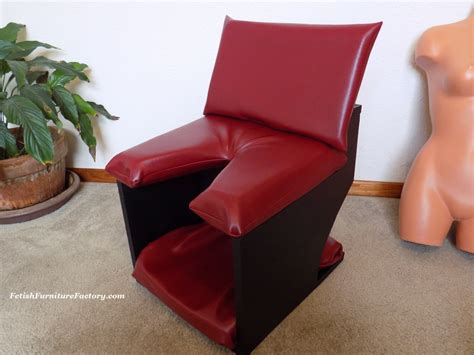 Queening Chair -Facesitting Chair - BDSM Furniture