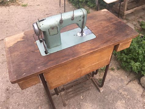 Швейная машина 80 годов - Lucznik kl - 90 radom - made in Poland