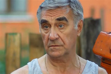 Жизнь Анатолия Васильева: почему актер ушел из «Сватов»