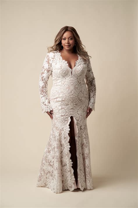 Plus-Size Long Sleeve Lace Sheath Wedding Dress With Open Back And Slit