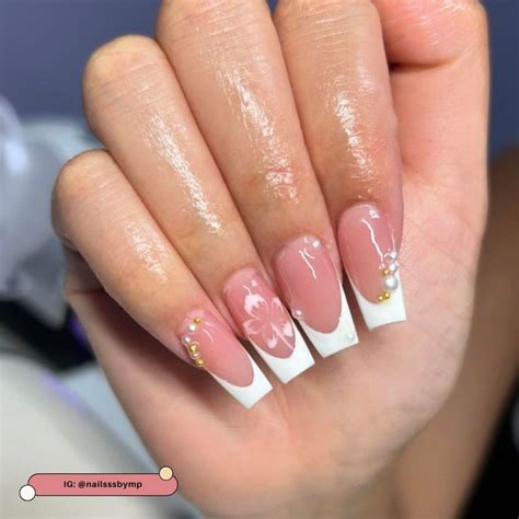 Flower Grace Design (White French Tip Nails)