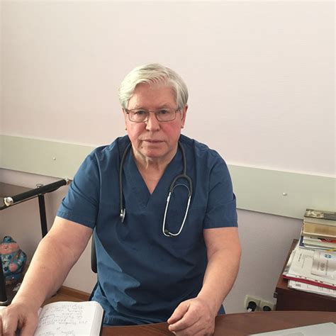 КУЗНЕЦОВ НИКОЛАЙ ВАСИЛЬЕВИЧ - Многопрофильный медицинский центр доктора ...