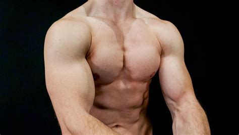 THE BEST EXERCISES FOR YOUR CHEST WORKOUT