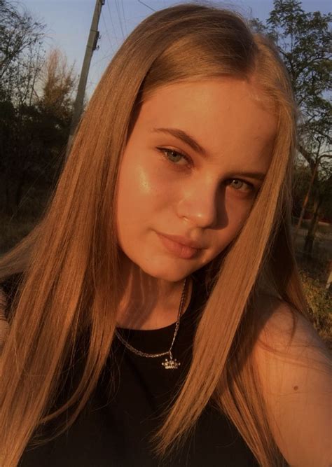 Девушка эстетика солнце