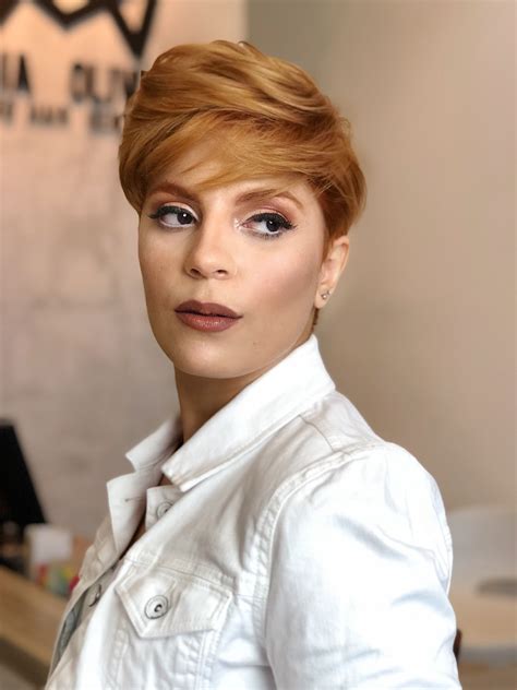 Ruivo Nude Pixie @cresposte | Hair cuts, Pixie haircut, Pixie hairstyles