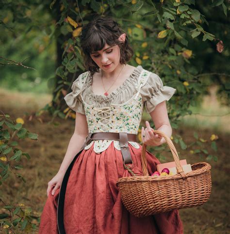 renaissance fair costume ideas 7