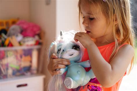 Poopsie Slime Surprise Unicorn - A Review - memeandharri.com