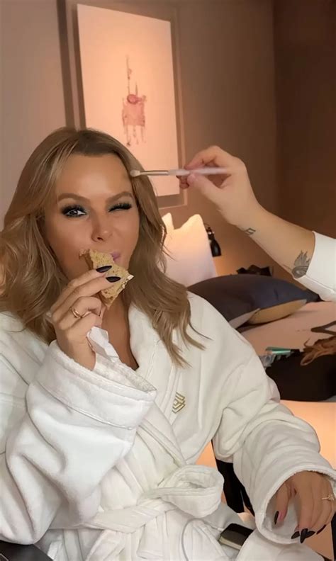 Amanda Holden strips totally naked in risqué video before Britain's Got
