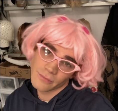 Кей Джей Апа💕💕💕