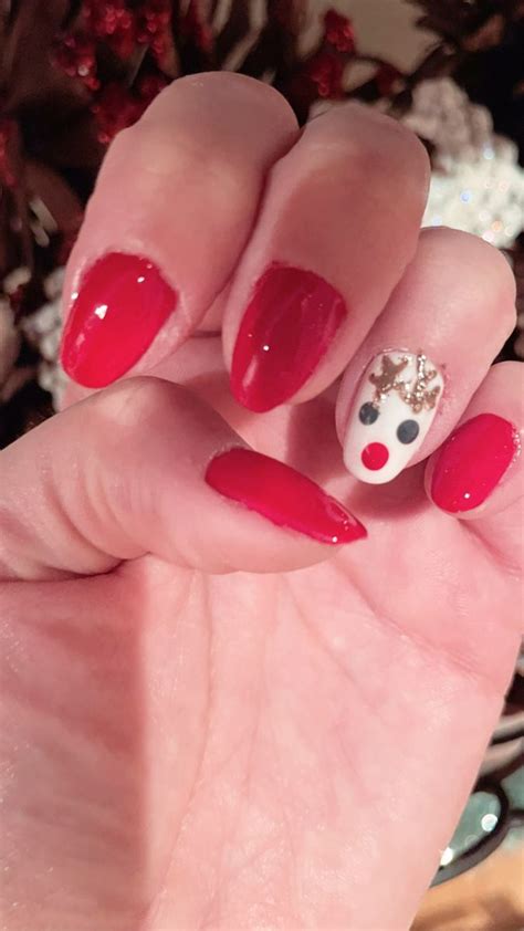 Christmas Rudolph gel nails | Nails, Nail inspo, Gel nails