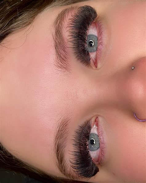 Bella Davis | Pretty hybrids | Instagram