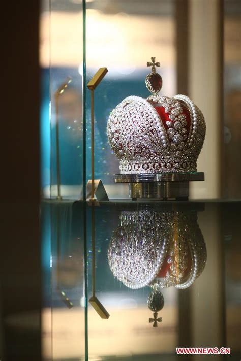 Replica of the Imperial Crown of Russia studded with 110,000 diamonds ...