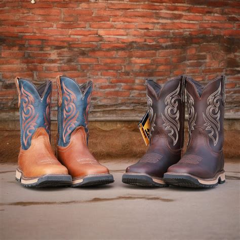 Guide to Buying the Right Size Cowboy Boots - Wild Spur Boots