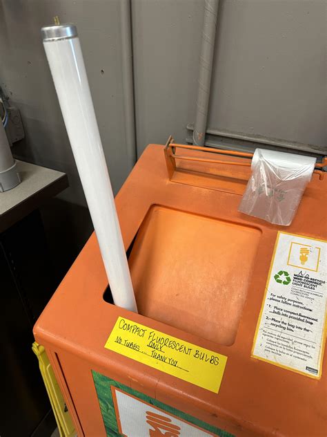 dispose of light bulbs home depot