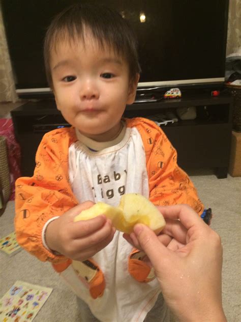 1stY 5thM + 13th day apple | u: blo