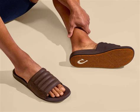 8 Best Men’s Slides for Summer Pursuits in 2025 | WERD