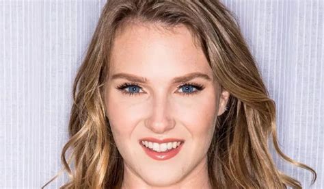 Ashley Lane - Bio, Age, Height, Wiki ️ | Instagram Biography