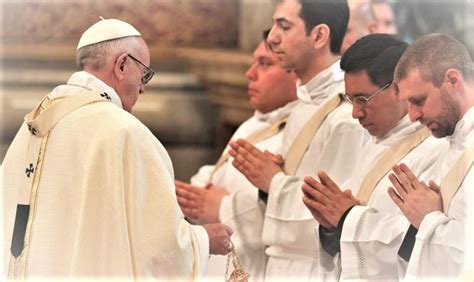 O Que É Diácono Na Igreja Católica