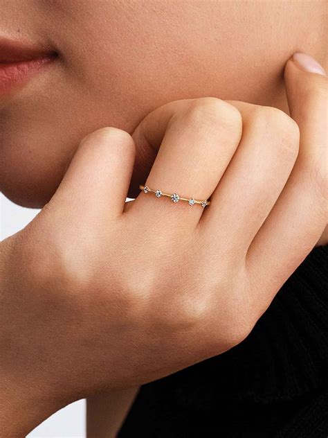 Petite Lab-Grown Diamond Jewellery | Pandora Canada